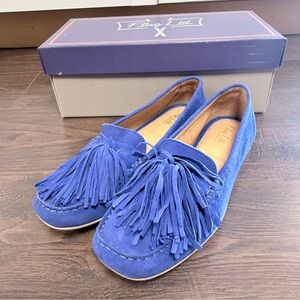 NWOT FLAG LTD. NICOLE ROYAL BLUE FRINGE TASSEL LOAFER SUEDE MOCCASIN